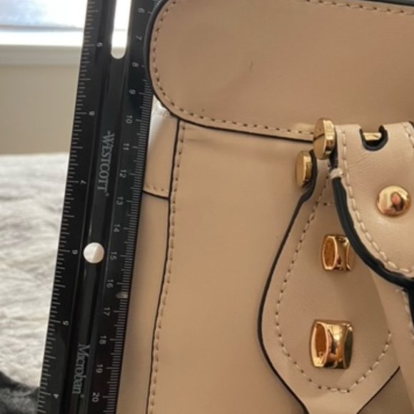 Danier leather handbag - Picture 2 of 4